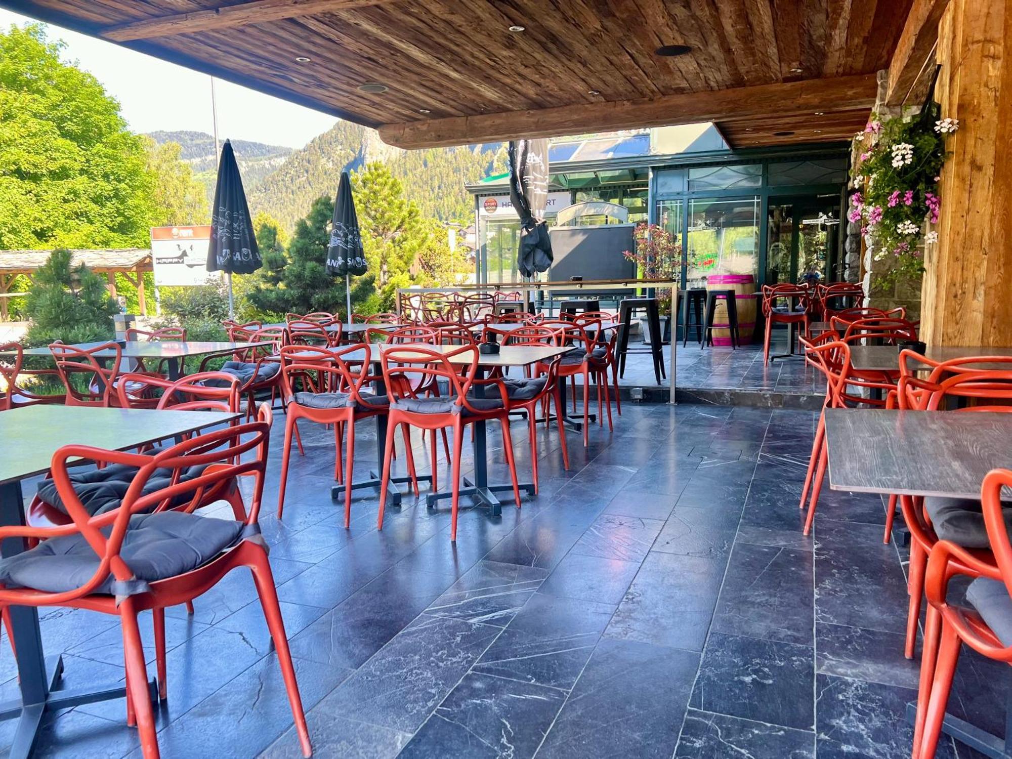 Hotel L'Escale Le Châble Exteriör bild